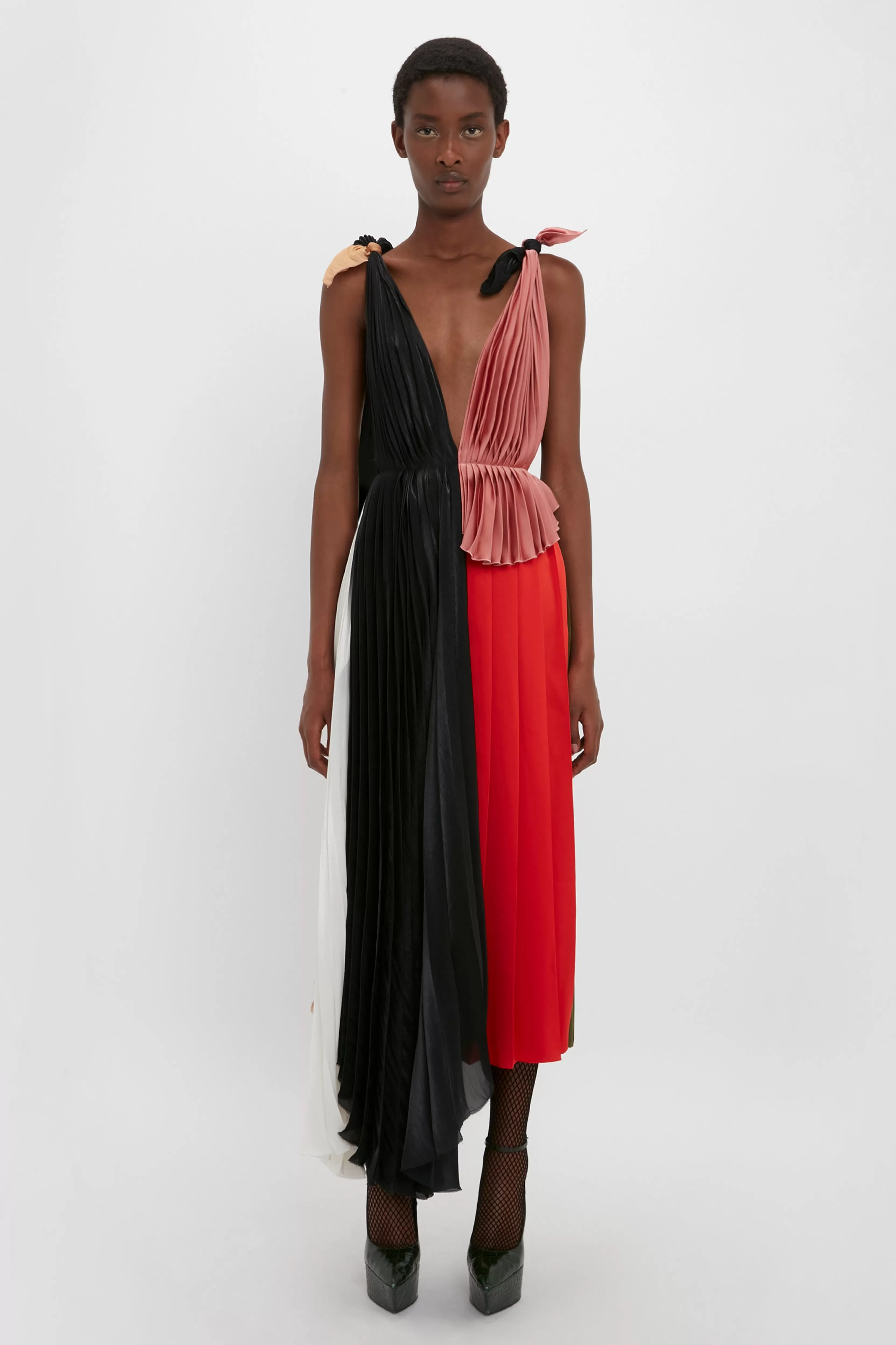 READY TO WEAR Victoria Beckham Sale | Asymmetric Pleated V-Neck Dress In Black-Multi