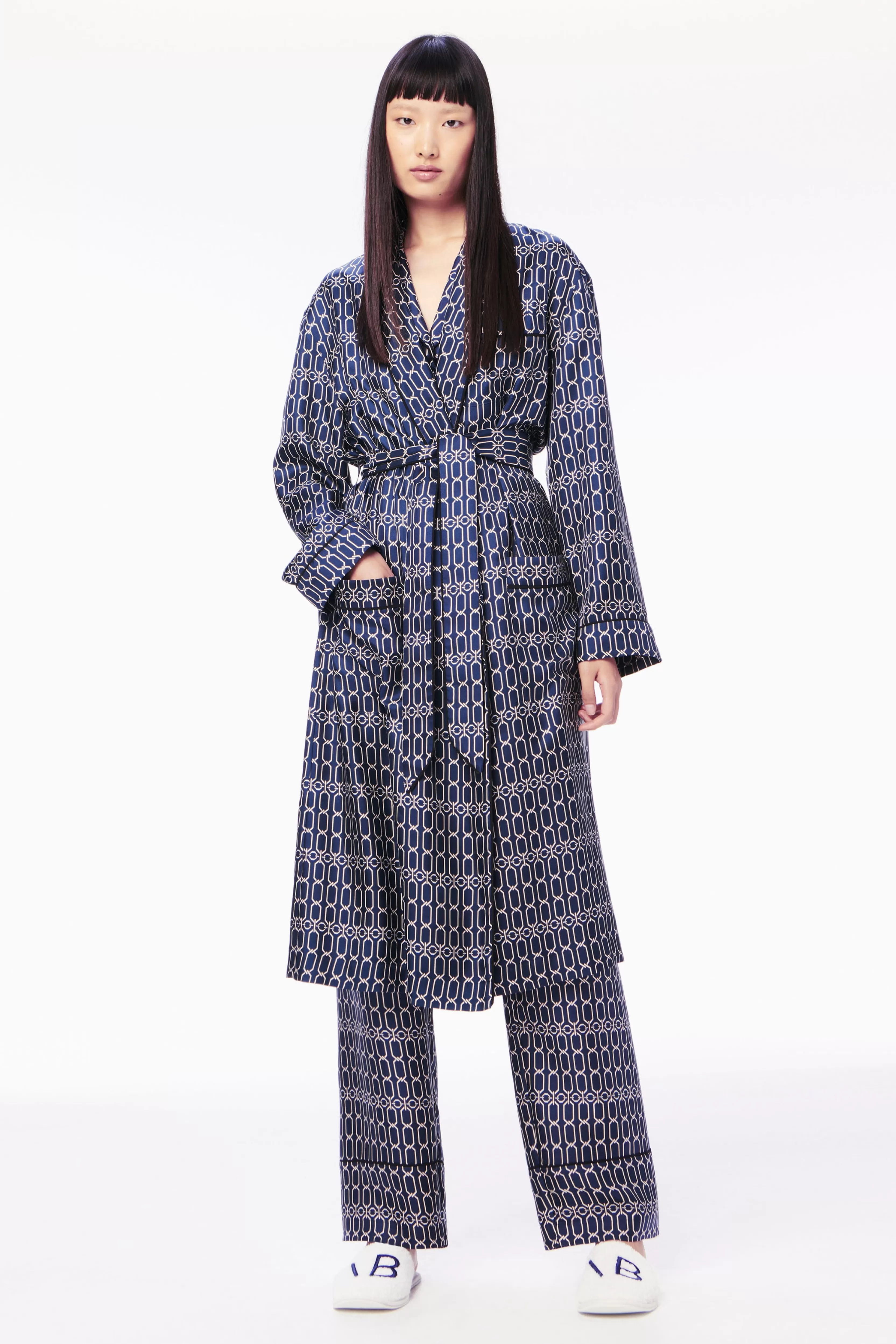 READY TO WEAR Victoria Beckham Sleepwear | Chain Print Robe in Navy