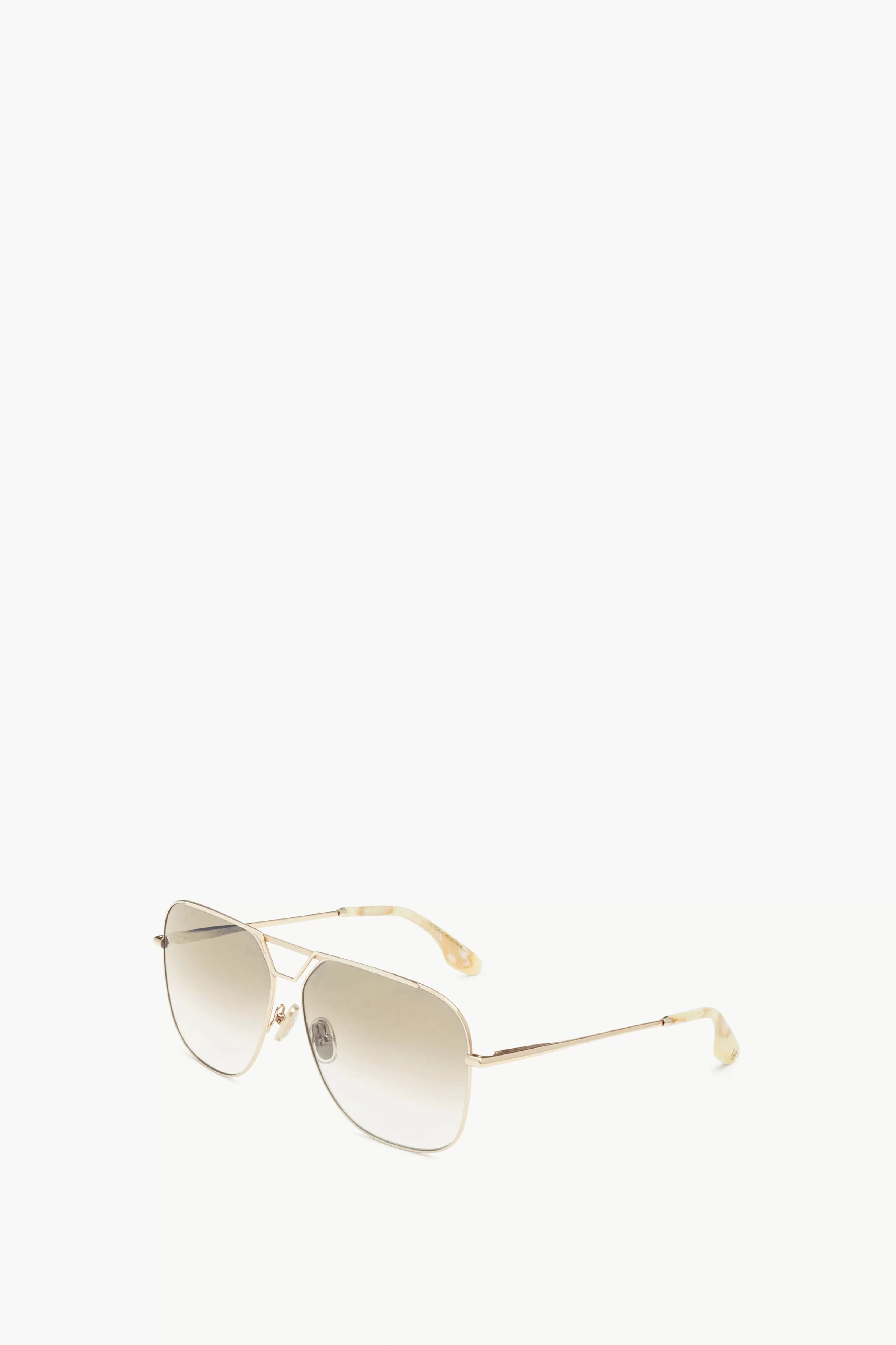 ACCESSORIES Victoria Beckham Eyewear | Classic V Metal Navigator Sunglasses in Gold