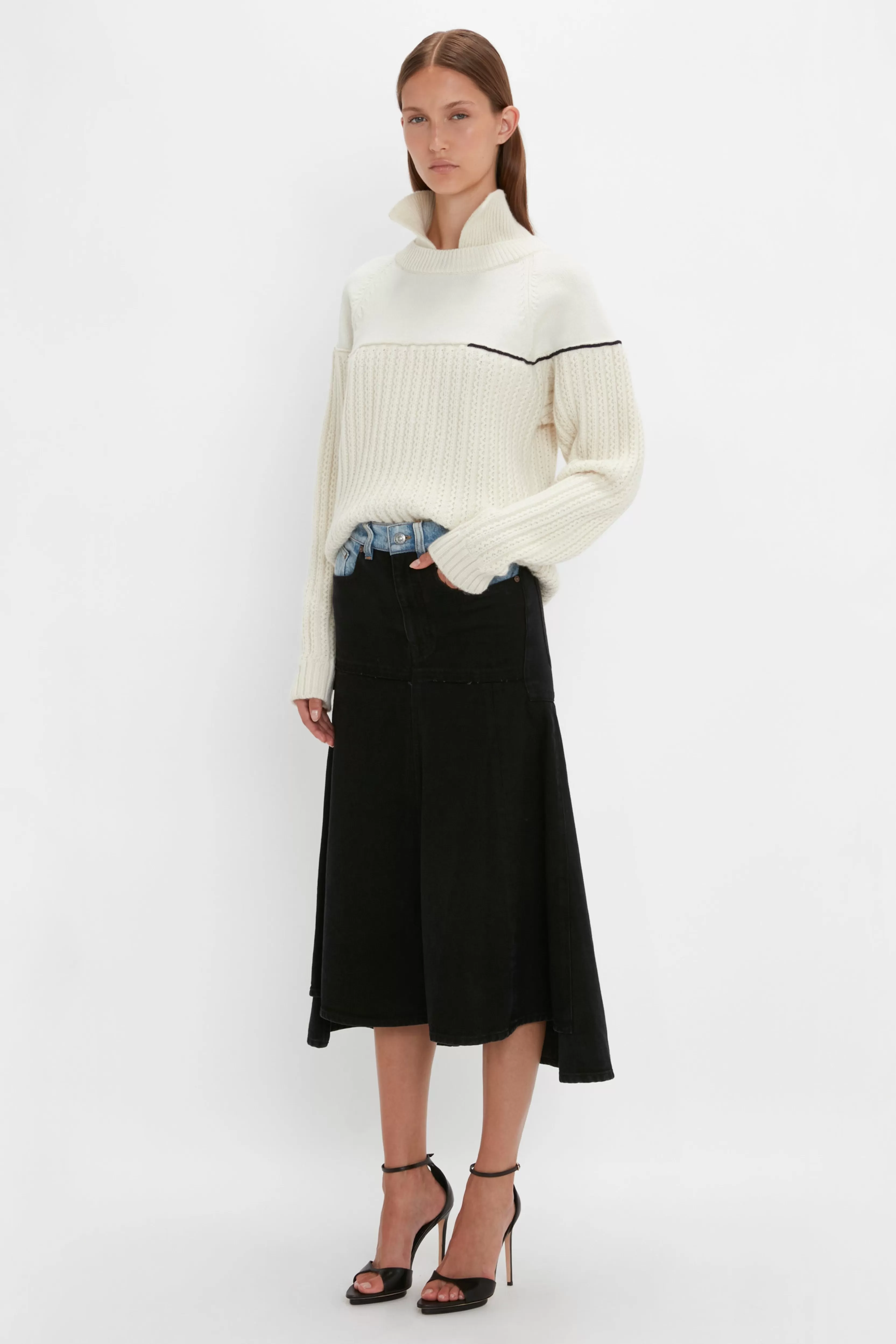 READY TO WEAR Victoria Beckham Pre Spring Summer 2024 | Knitwear | Collar Detail Jumper In Natural Cream