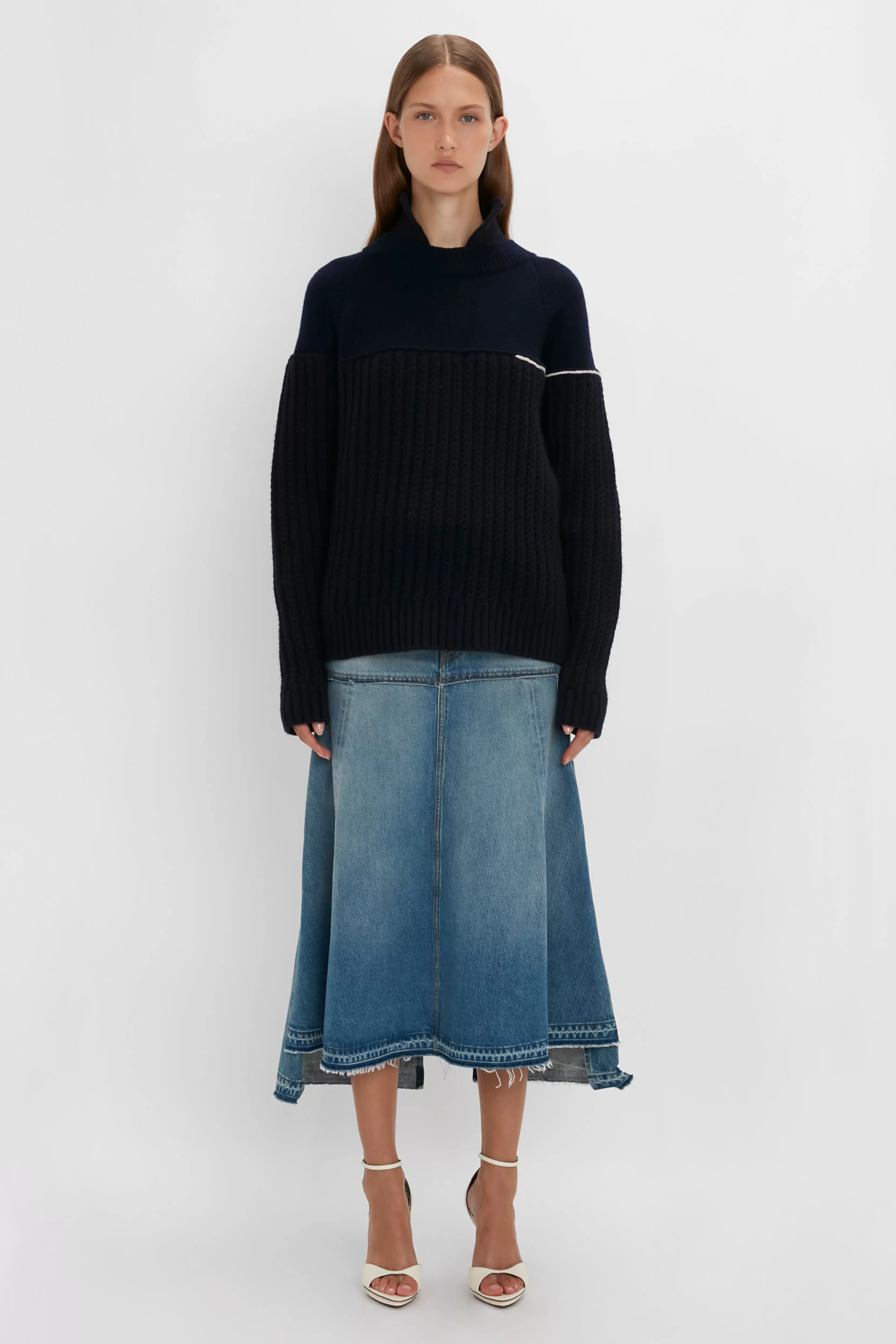 READY TO WEAR Victoria Beckham Pre Spring Summer 2024 | Knitwear | Collar Detail Jumper In Navy Blue