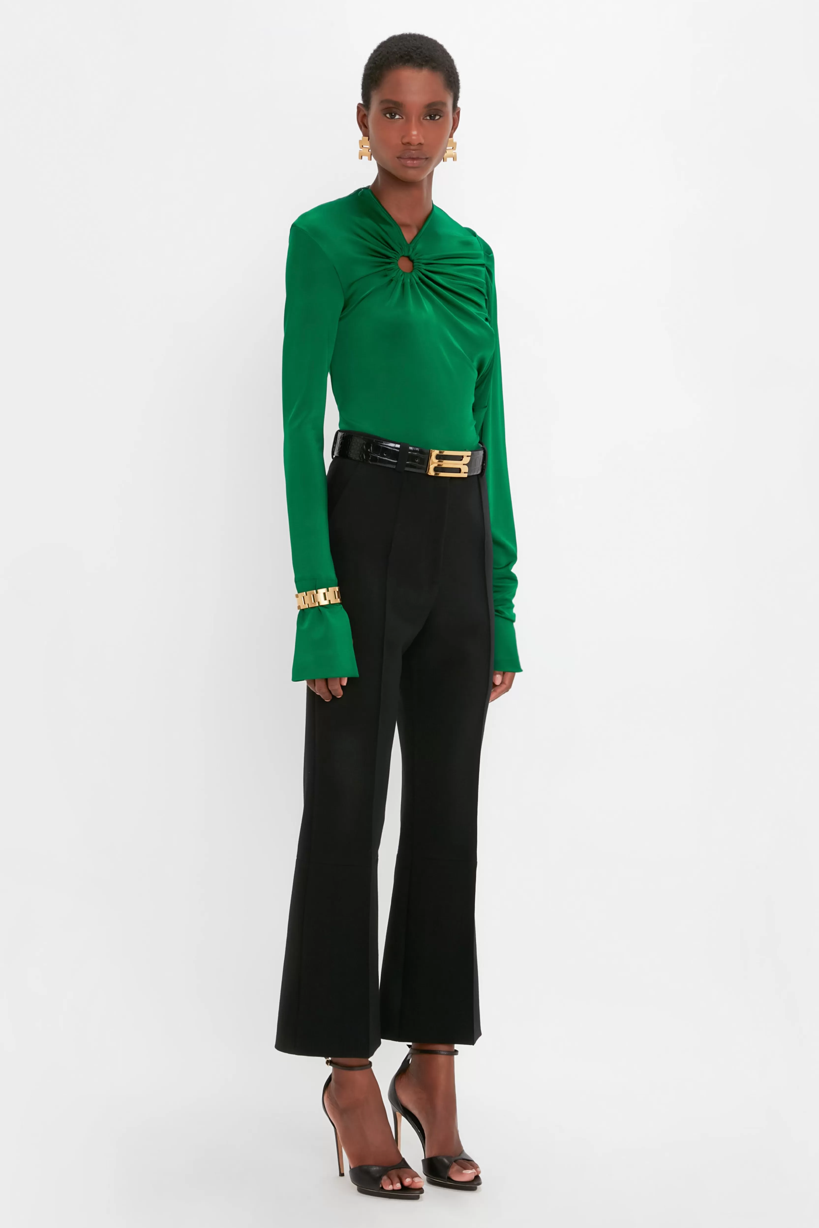 READY TO WEAR Victoria Beckham Pre Spring Summer 2024 | Tailoring | Trousers | Cropped Kick Trouser In Black