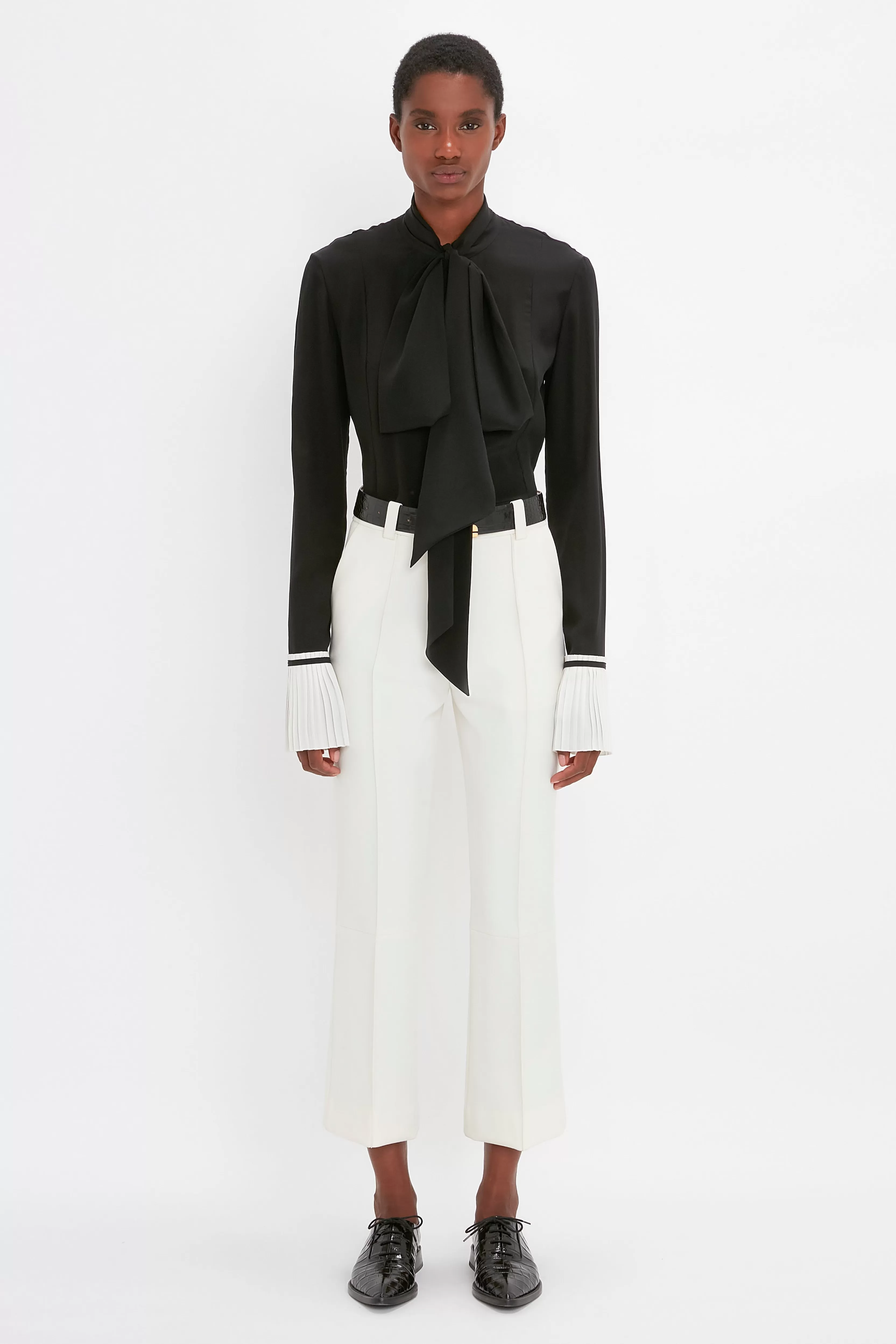 READY TO WEAR Victoria Beckham Pre Spring Summer 2024 | Trousers | Cropped Kick Trouser In Ivory Cream