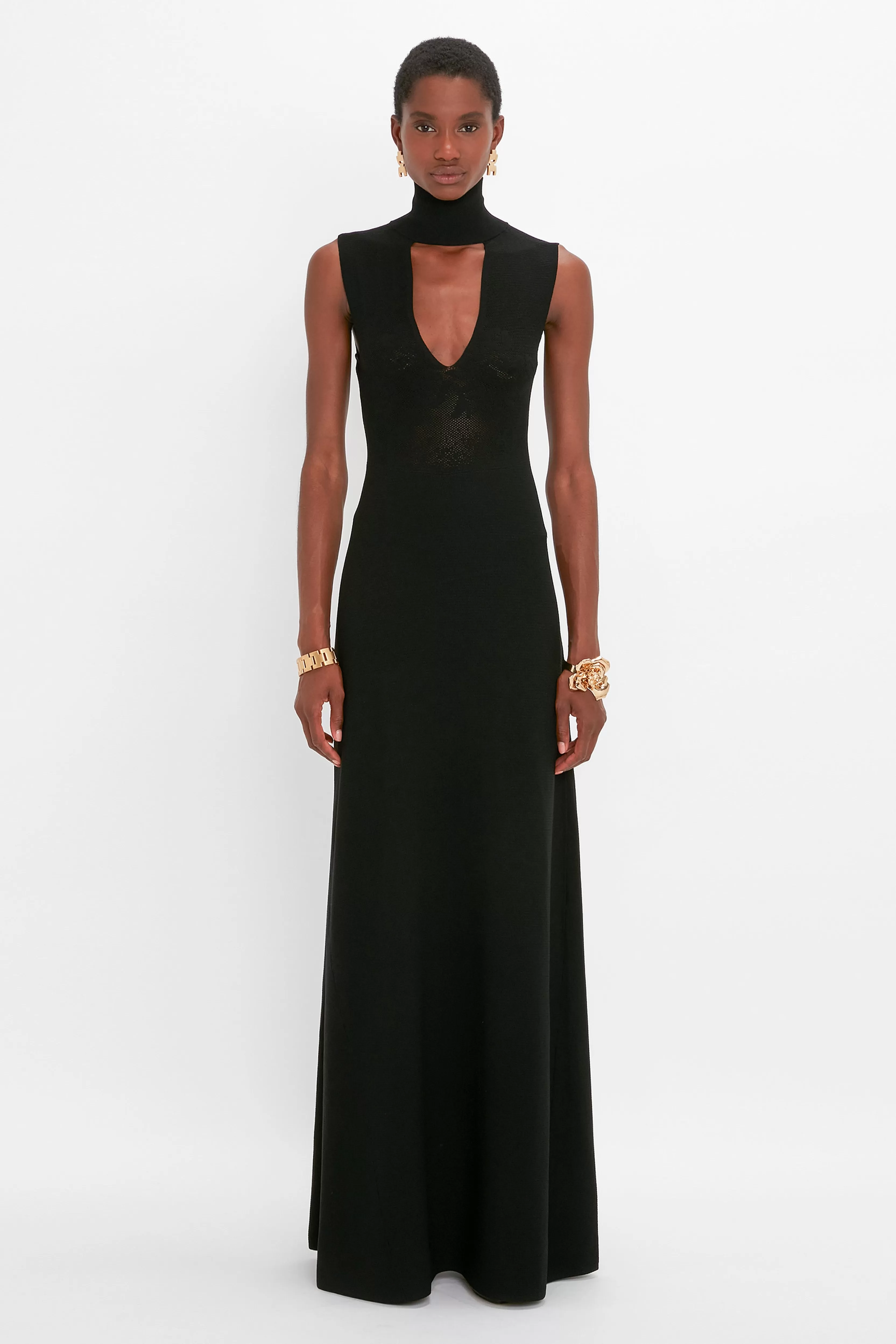 READY TO WEAR | VALENTINE'S DAY Victoria Beckham Pre Spring Summer 2024 | Gowns | Dresses | Eveningwear | Occasionwear Edit | Cut Out Front Floor-Length Dress In Black