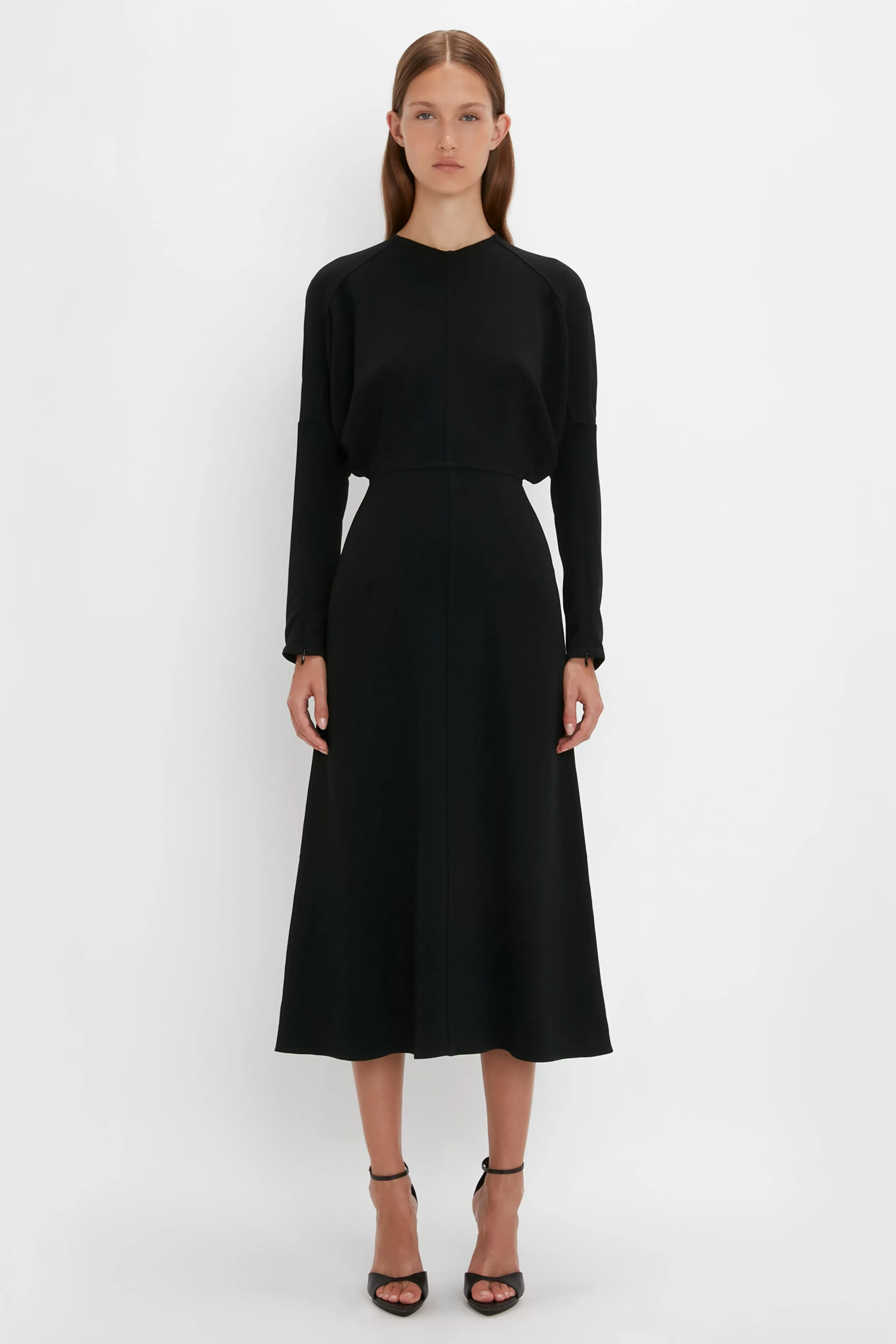 READY TO WEAR | VALENTINE'S DAY Victoria Beckham The Iconics Capsule | Dresses | Eveningwear | Dolman Midi Dress in Black