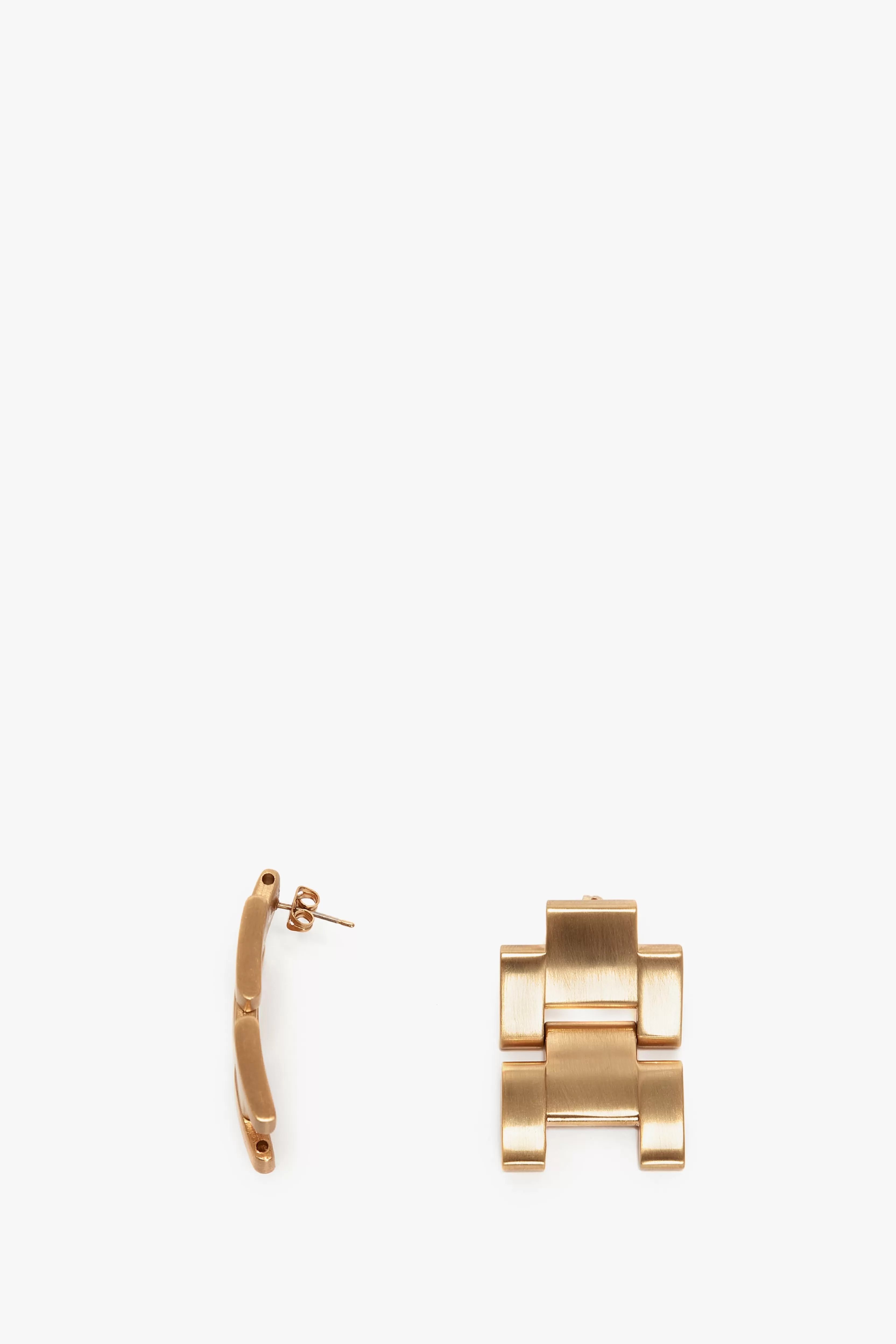 ACCESSORIES | READY TO WEAR | VALENTINE'S DAY Victoria Beckham Gifts | Occasionwear Edit | Exclusive To VB | Pre Spring Summer 2024 | Jewellery | Eveningwear | Exclusive Jumbo Chain Earrings in Brushed Gold