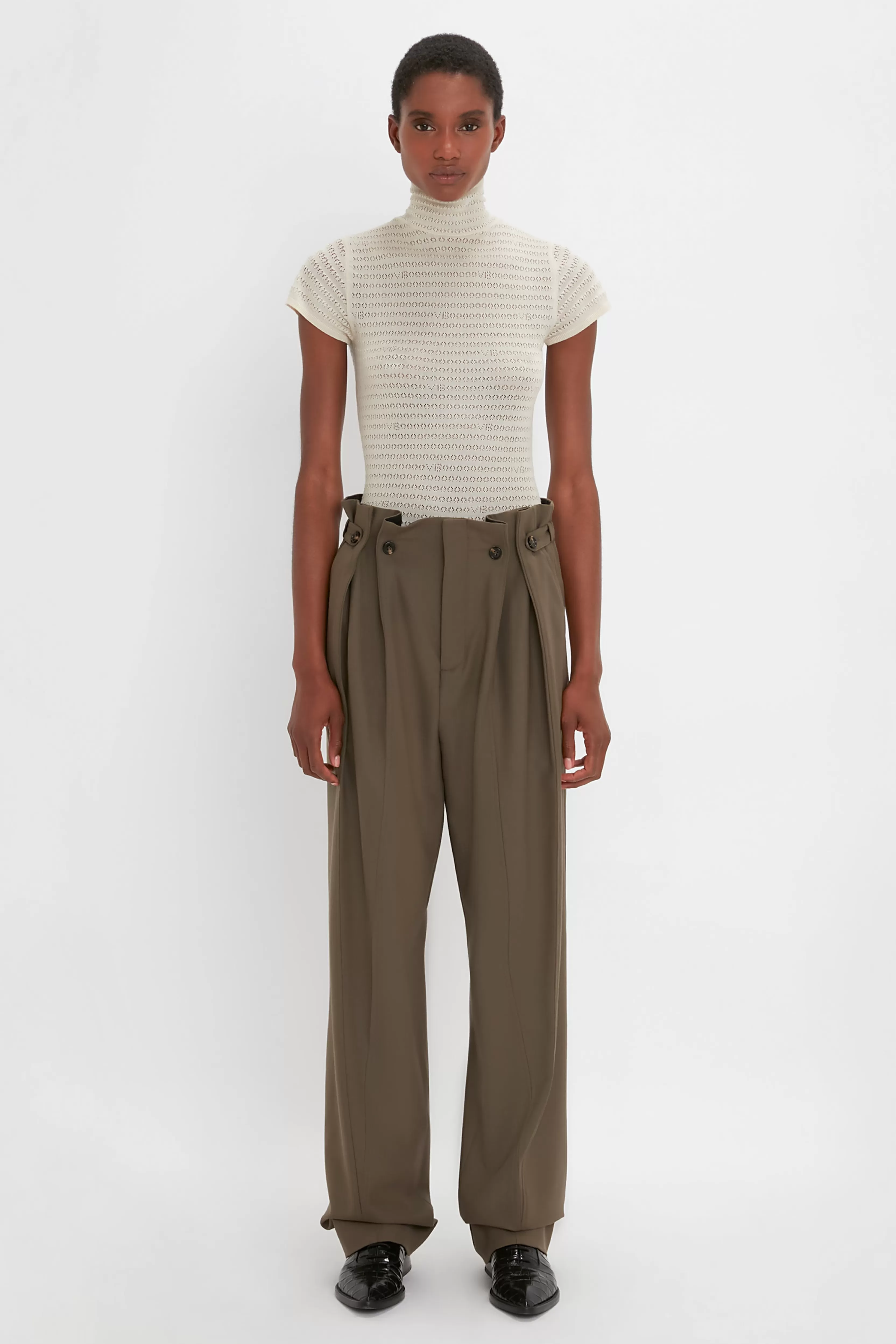 READY TO WEAR Victoria Beckham Pre Spring Summer 2024 | Tailoring | Trousers | Gathered Waist Utility Trouser In Oregano Green