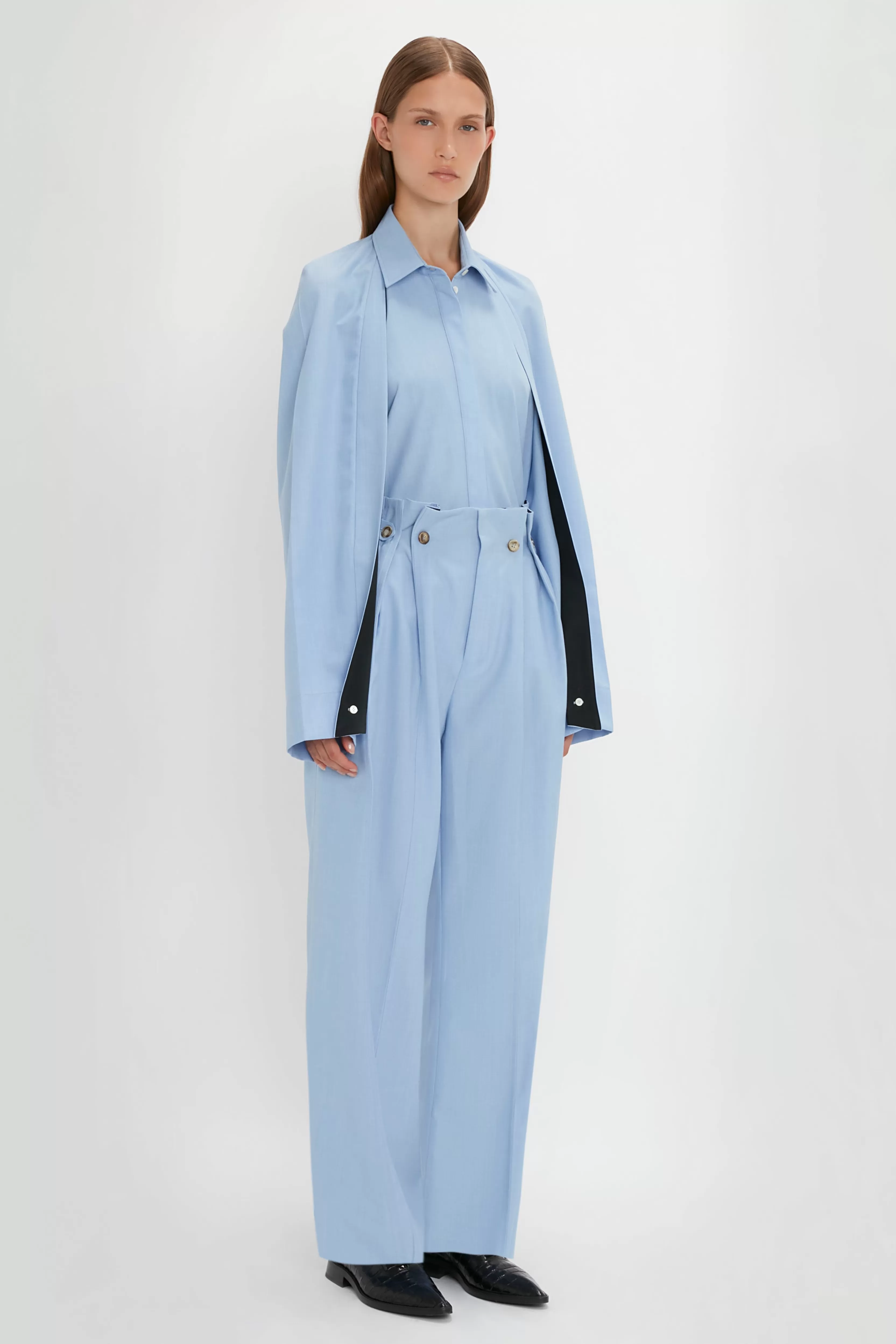 READY TO WEAR Victoria Beckham Pre Spring Summer 2024 | Tailoring | Trousers | Gathered Waist Utility Trouser In Oxford Blue