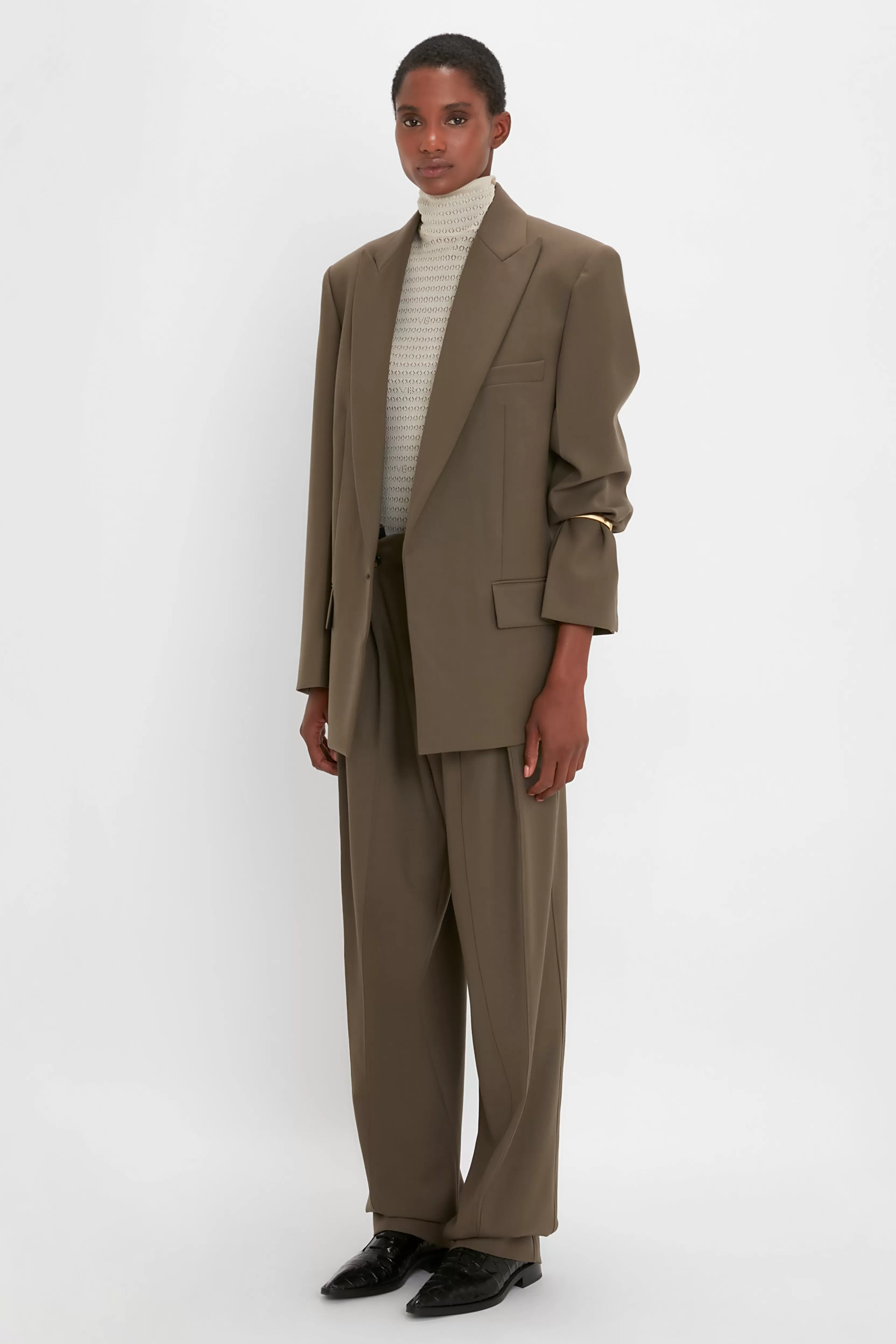 READY TO WEAR Victoria Beckham Pre Spring Summer 2024 | Jackets & Coats | Tailoring | Peak Lapel Jacket In Oregano Green