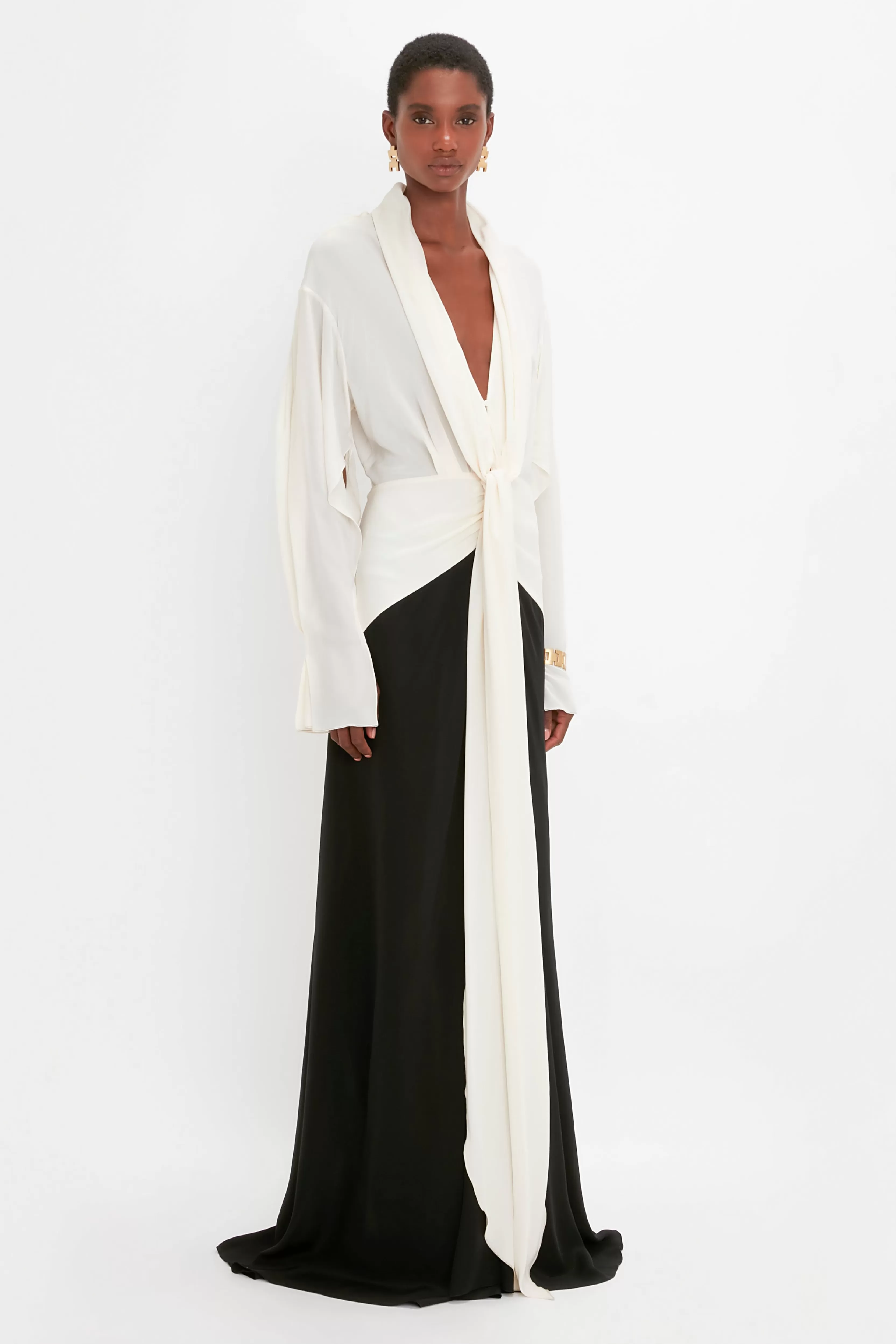 READY TO WEAR | VALENTINE'S DAY Victoria Beckham Occasionwear Edit | Pre Spring Summer 2024 | Gowns | Dresses | Eveningwear | Tie Detail Gown In Vanilla-Black