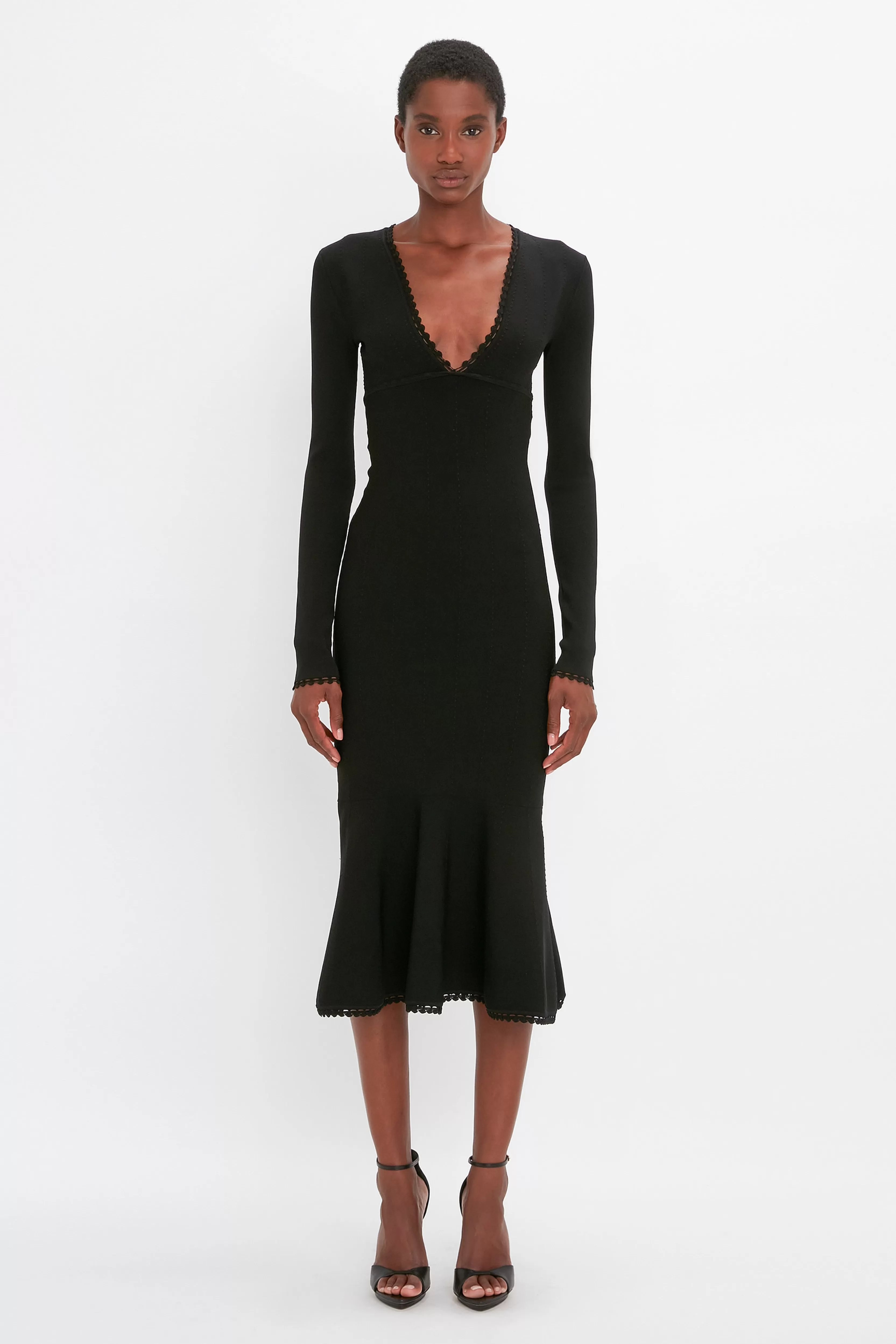 READY TO WEAR Victoria Beckham VB Body | Pre Spring Summer 2024 | Dresses | VB Body Long Sleeve V Neck Dress In Black